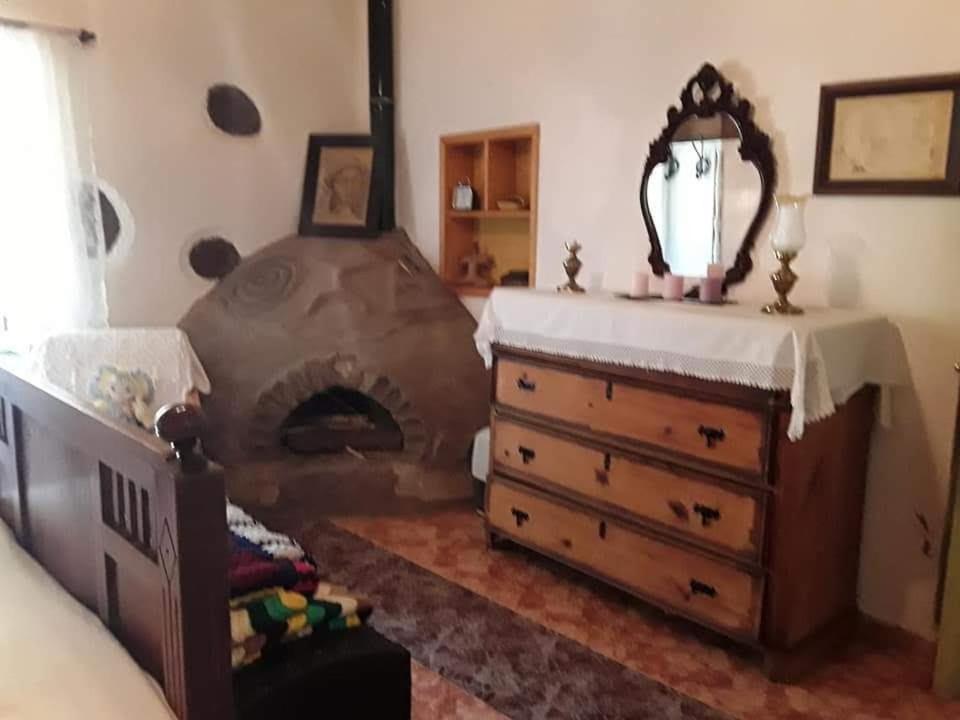 Ecoartejeda Cave House旅馆 外观 照片
